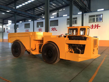 Autocarro con cassone ribaltabile resistente giallo di basso profilo per cantieri sotterranei