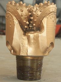 Tagliente triconico dorato, pezzi di roccia estraenti IADC637 IADC535 IADC545 IADC422