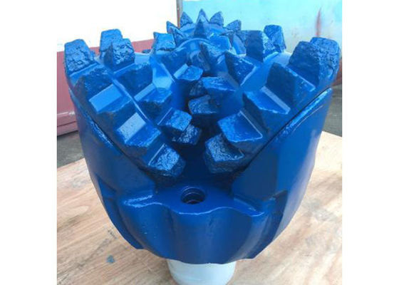 17-1/2» pezzo di roccia triconico, codice 135, pezzo di IADC di roccia d'acciaio del dente per la morbidezza alle formazioni morbide medie