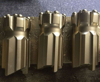 La perforazione/T45 del martello della cima di pezzo fucinato ritira il pezzo di martello pneumatico del bottone del filo 76mm